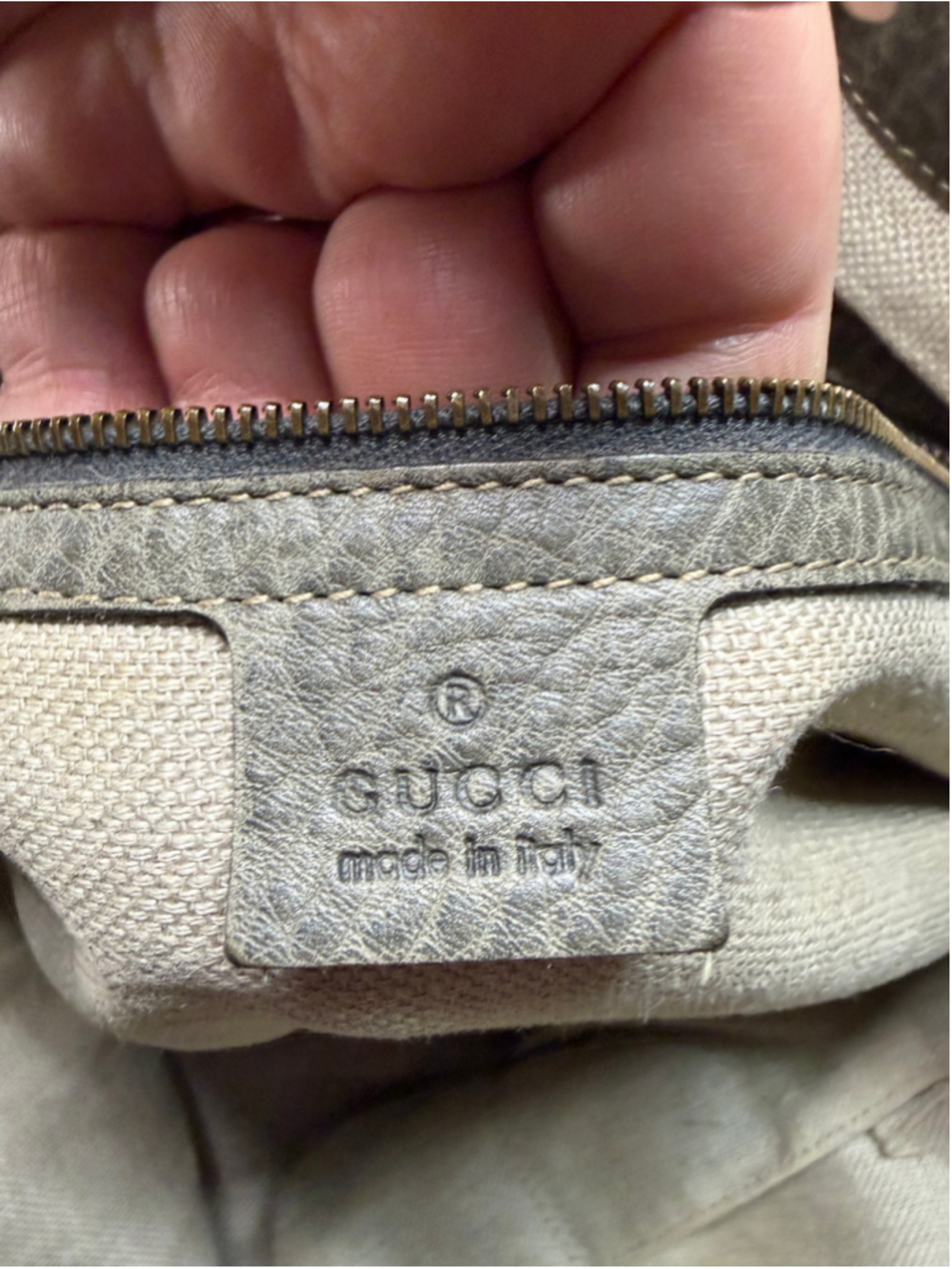 Women's Gucci GG Guccissima Leather Tote Bag, One Size, Grey and Gold - Picture 15 of 16
